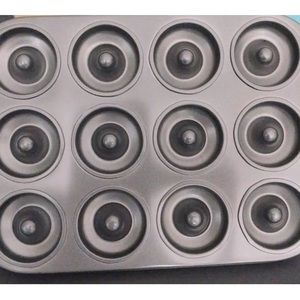 2011 Avon Mini Donut Pans (set of 2)